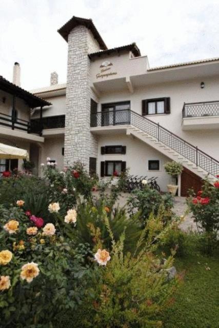 Giogarakis Suites Елеонас Екстериор снимка