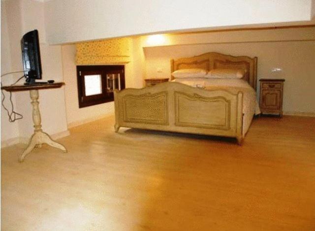 Giogarakis Suites Елеонас Стая снимка