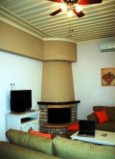 Giogarakis Suites Елеонас Стая снимка